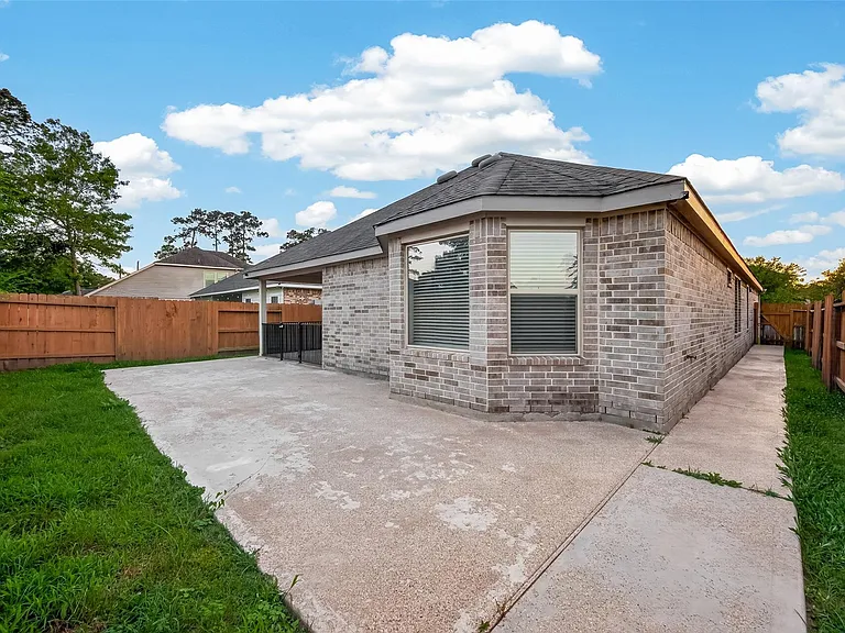 15918 Tug Ct — Photo 6