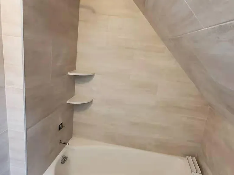 28 Richardson St #3 — Photo 7