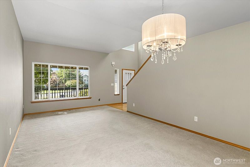 5th image of 801 Darwins Way