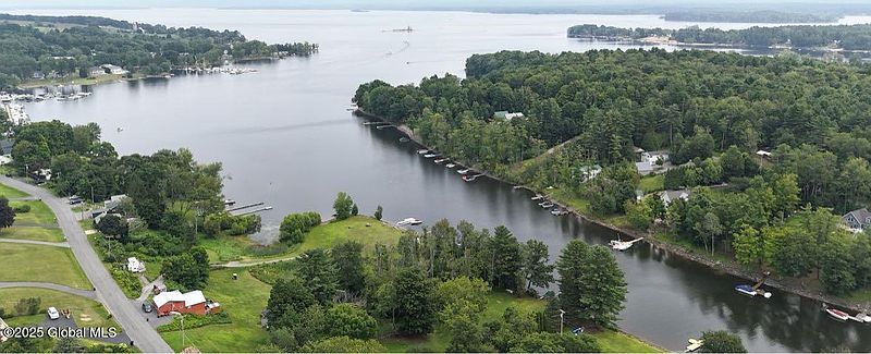 3rd image of 110 Lakeside Drive