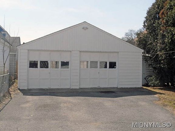 2nd image of 13 Walcott St