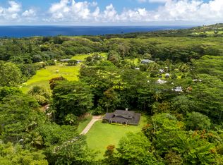 4751 Kahiliholo Rd, Kilauea, HI 96754