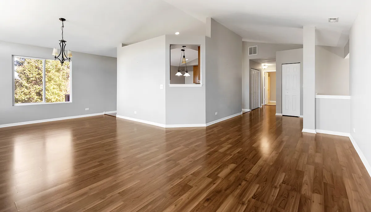 2 bed, 1572 sqft, $2,400 — Photo 4