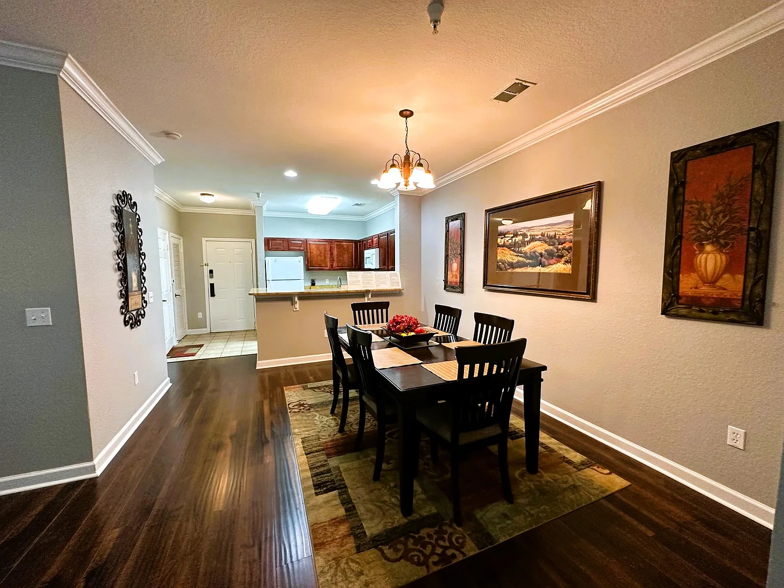 3 bed, 1244 sqft, $1,795 — Photo 2