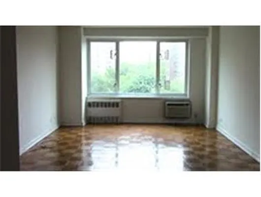 Rented by Douglas Elliman | media 22