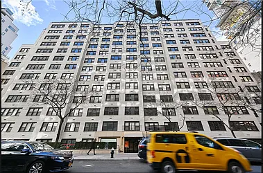 Rented by Manhattan Realty Group