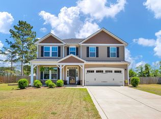 450 Gadson Dr, Hope Mills, NC 28348