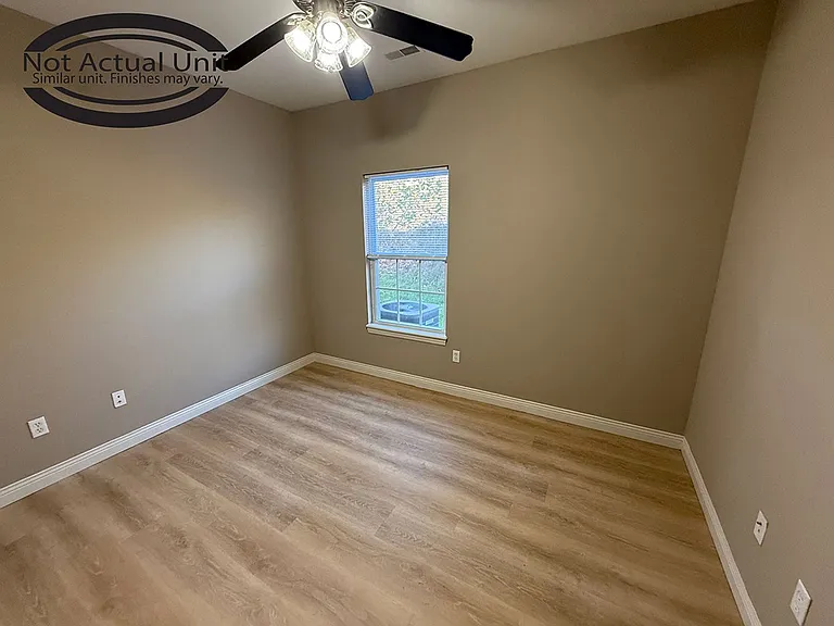 1912 N Orie Dr — Photo 9