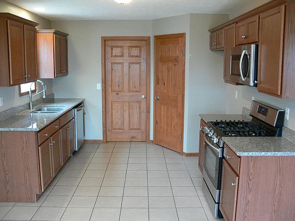 4th image of 7280 Pleasant View Dr