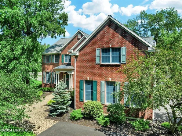 71 Indian Pipe Drive, Wynantskill, NY 12198