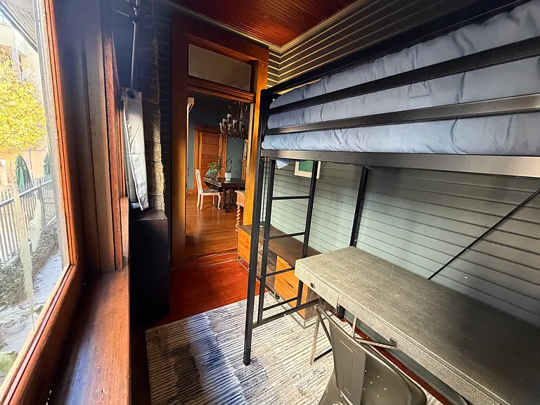 826 S Burlington Ave #6 — Photo 6