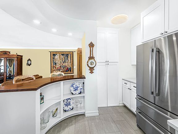 5th image of 530 E 72nd St APT 11F