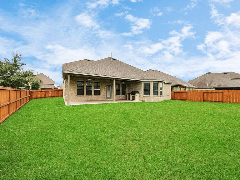28215 Shorecrest Ln — Photo 43