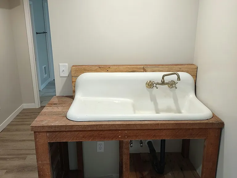 703 Saint Olaf Ave — Photo 16
