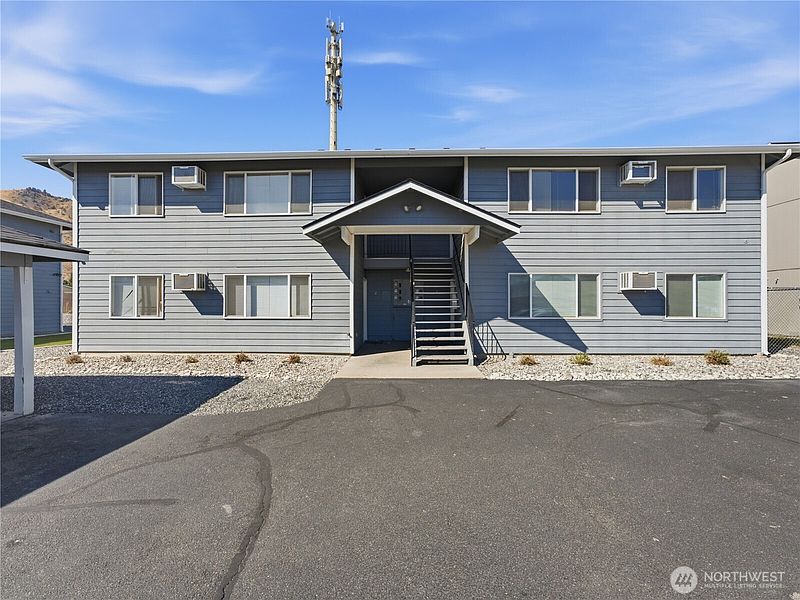 3rd image of 1624 Cross Street #1