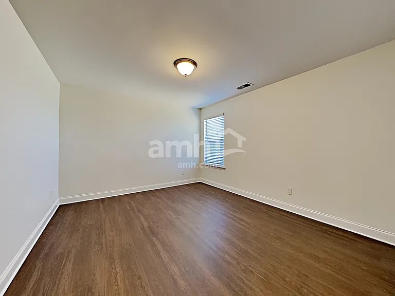 130 Hamilton Park Dr — Photo 25