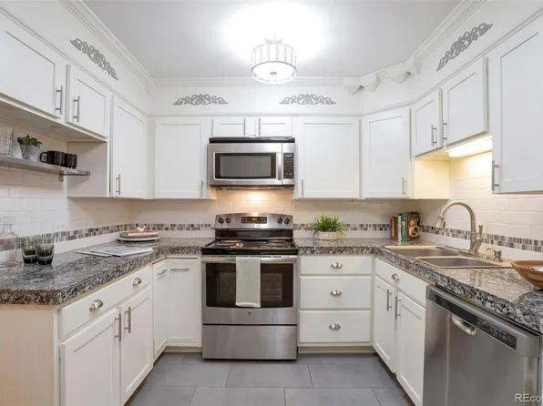 9625 E Center Ave APT 11A, Denver, CO 80247