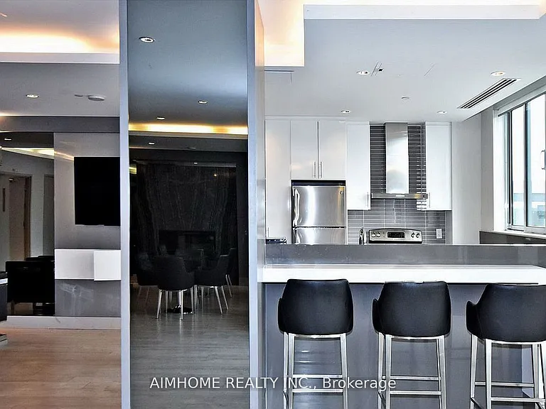 7161 Yonge St #2028 — Photo 18