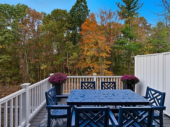 4th image of 18 Elise Ave Lot 9