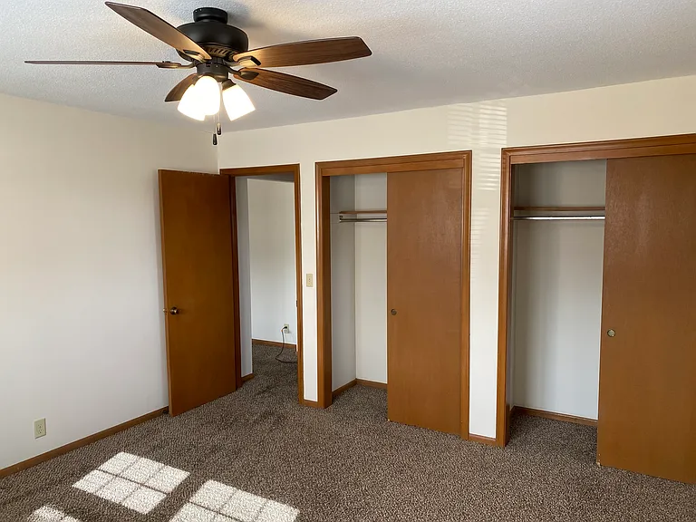 KINGSWOOD APARTMENTS — Photo 30