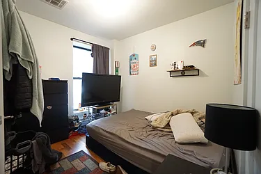 Rented by Rennit Inc.