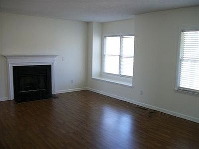 2nd image of 15 Kelly Ct
