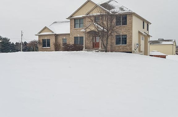 2nd image of 4242 Samantha Dr NW