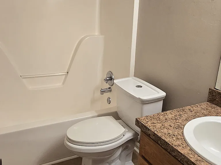 5900 Trent Walk Dr — Photo 10
