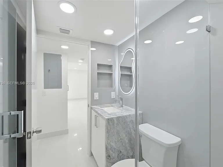 22384 Thousand Pines Ln — Photo 46
