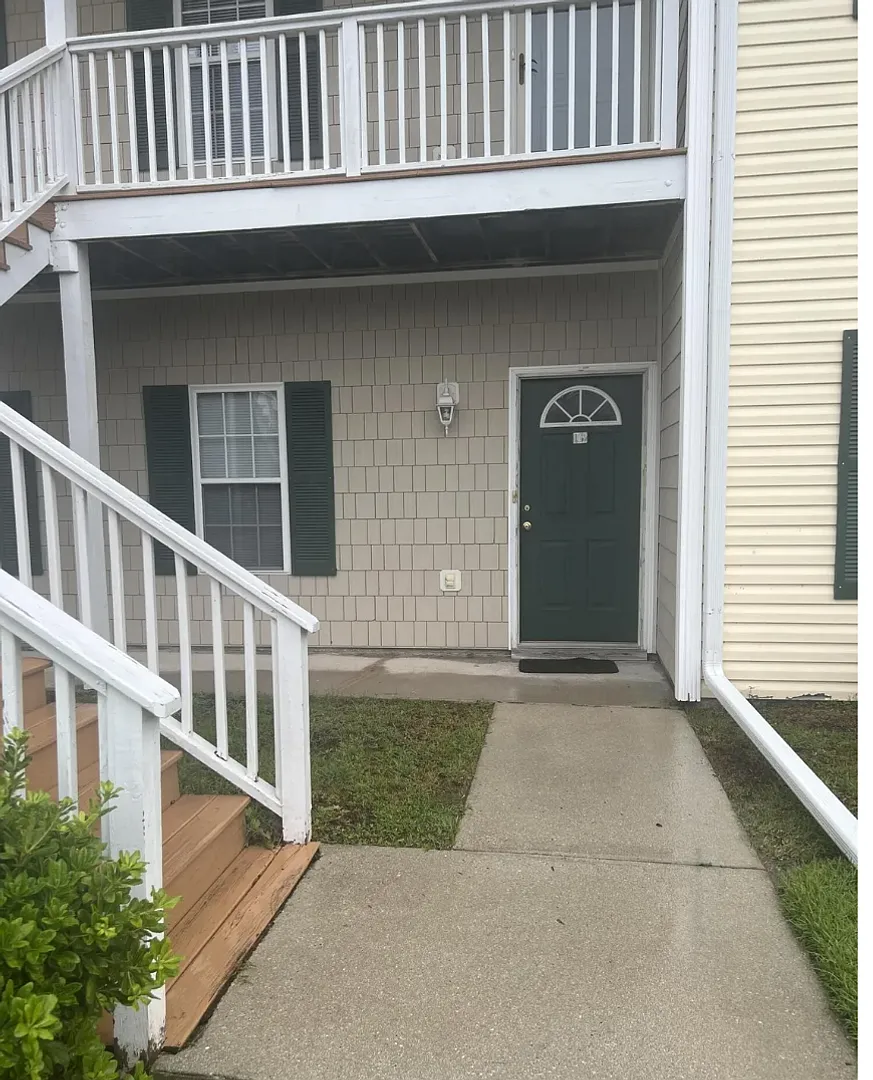 Building Photo - 4615 McClelland Dr #G-102