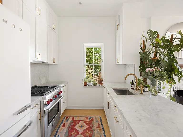 51 Charles St #3 — Photo 4