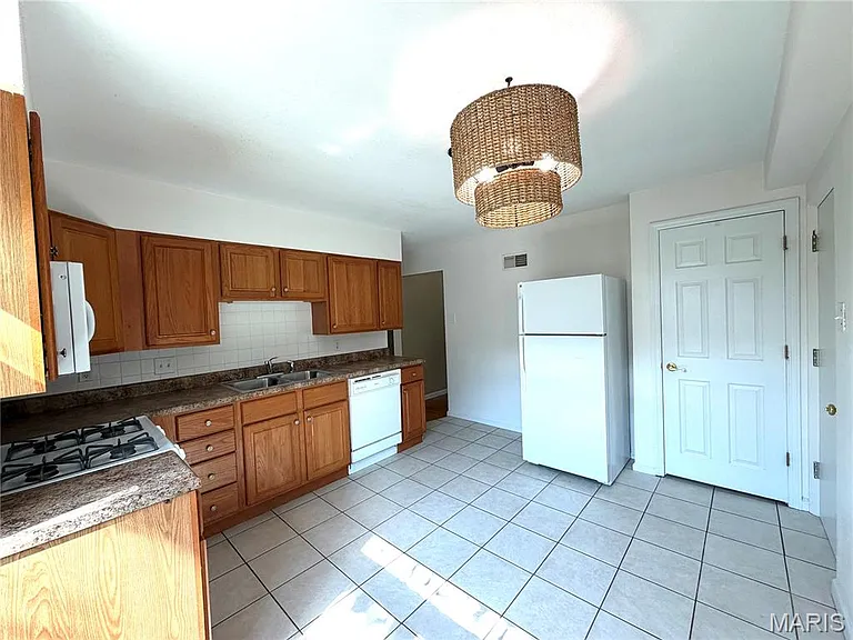 221 Monclay Ct #1N — Photo 5