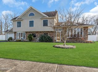 63 Sunset Dr, Howell, NJ 07731