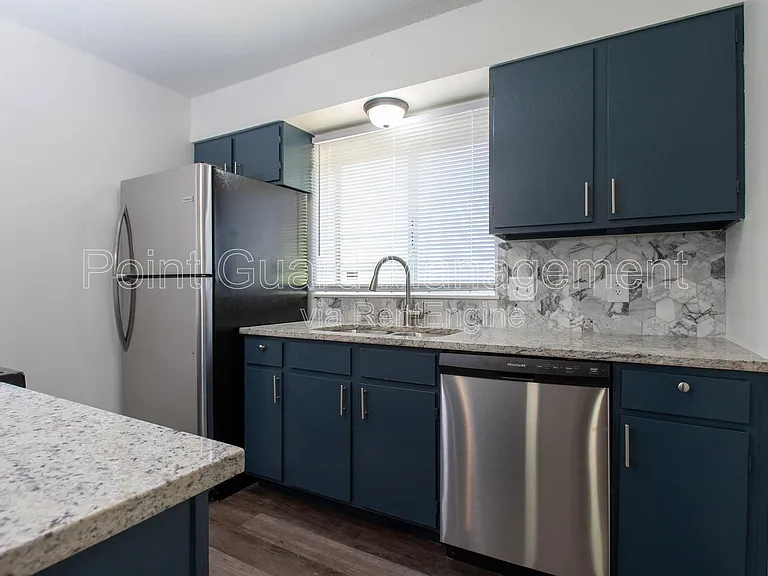 5510 S Gold St #300 — Photo 2