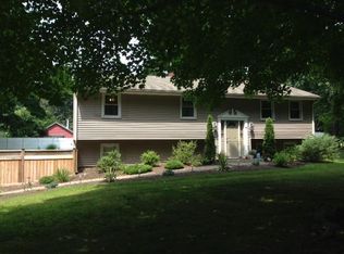 44 Green Acres Dr, Madison, CT 06443