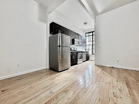 4th image of 766 Saint Nicholas Ave #1F