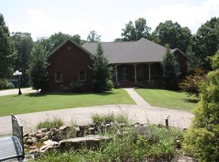 495 Loop Rd, Big Sandy, TN 38221