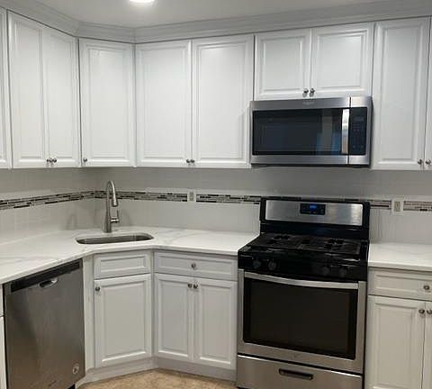 2nd image of 47 Canterbury Ct
