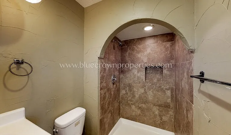 10239 Catalpa Rd — Photo 29