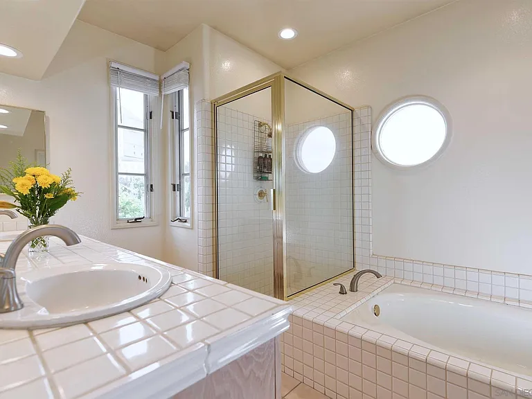 3120 Almahurst Row — Photo 15