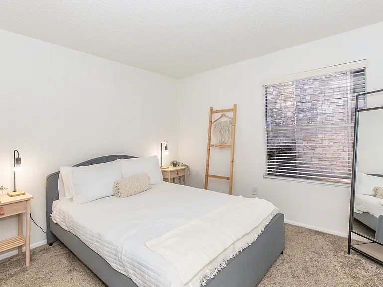 Residences at Medical — Photo 7