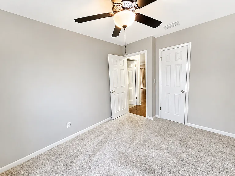 289 Honeysuckle Way — Photo 20