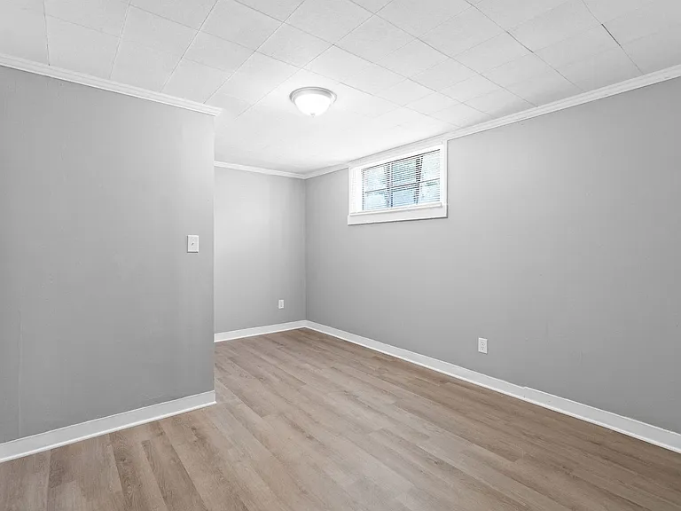 427 Circle Dr — Photo 18