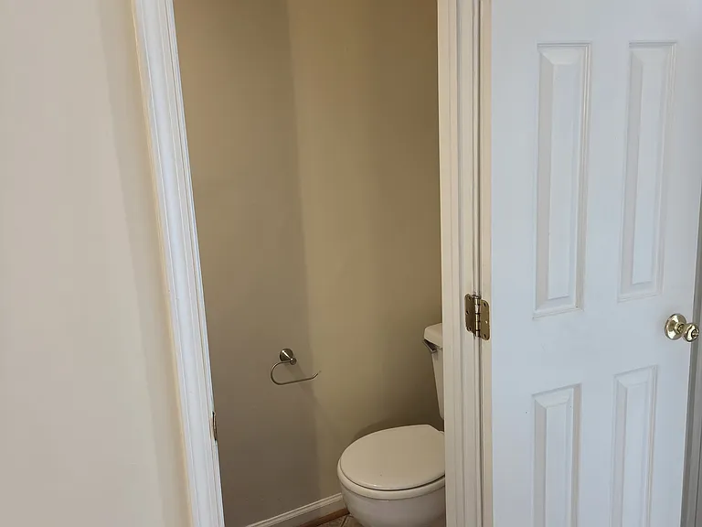 11 Fencerow Ct — Photo 7