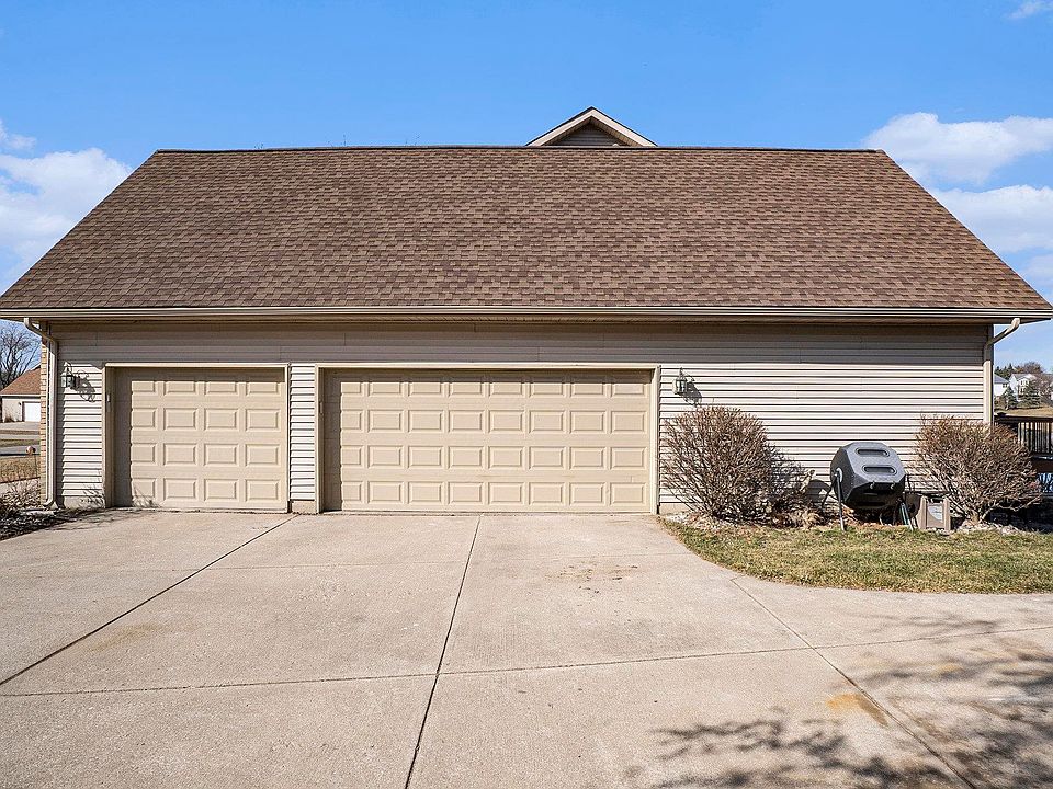 581 Chasseur Dr Grand Blanc MI 48439 MLS 50134384 Zillow