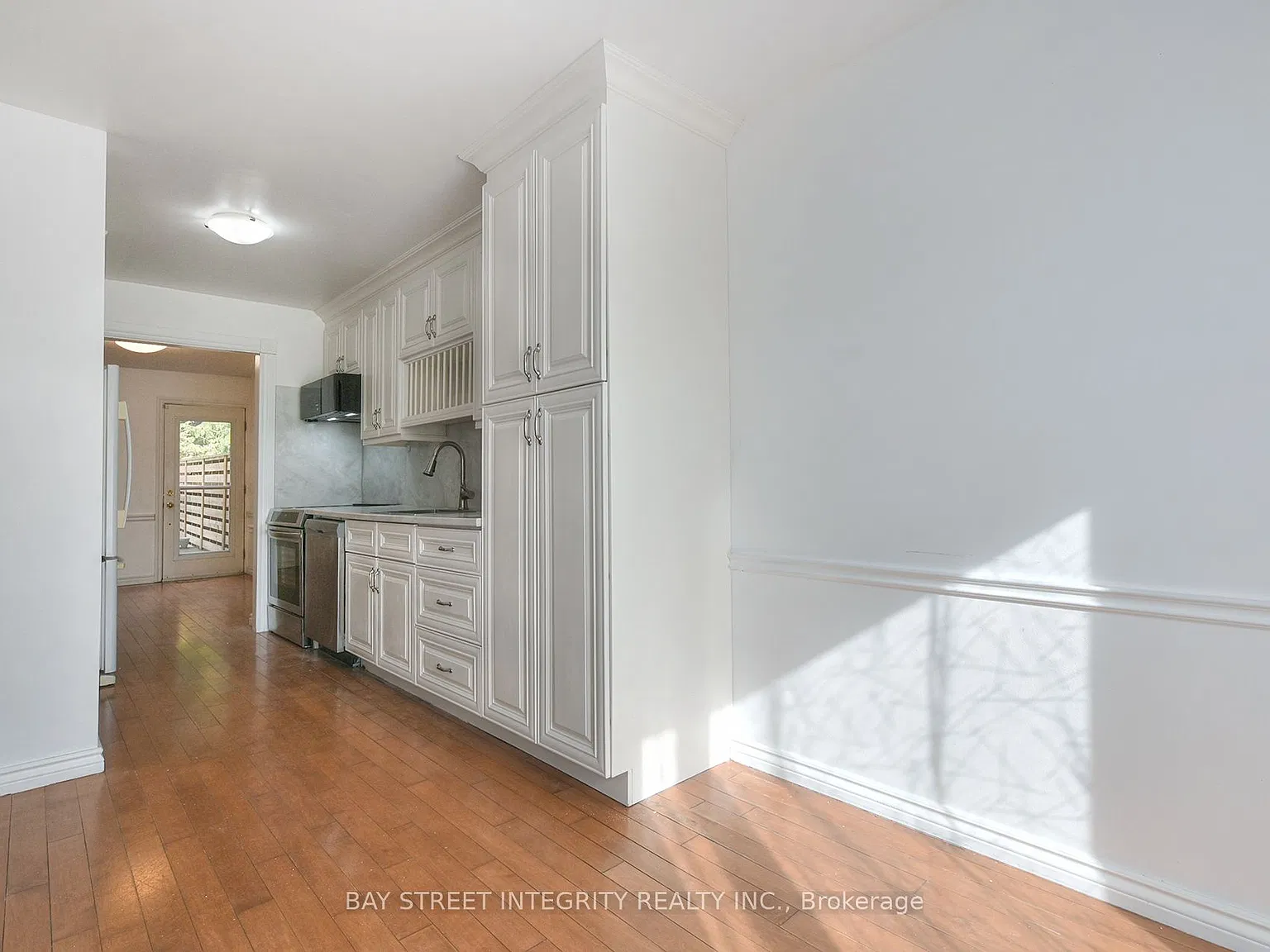 4 bed, $3,700 — Photo 3
