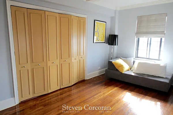 Sold by Steven Corcoran Real Estate | media 9