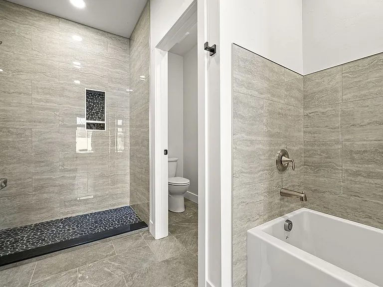 1109 Mee Canyon Cir — Photo 18
