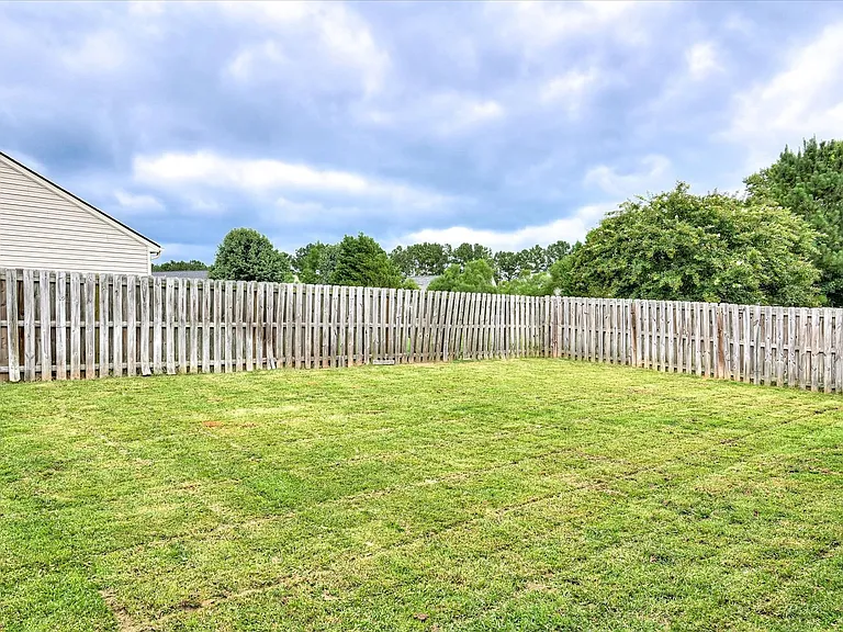 621 Shipley Ave — Photo 36