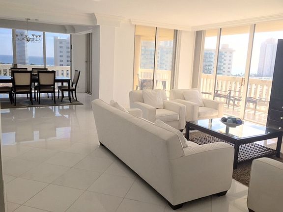3rd image of 19355 Turnberry Way APT 11J